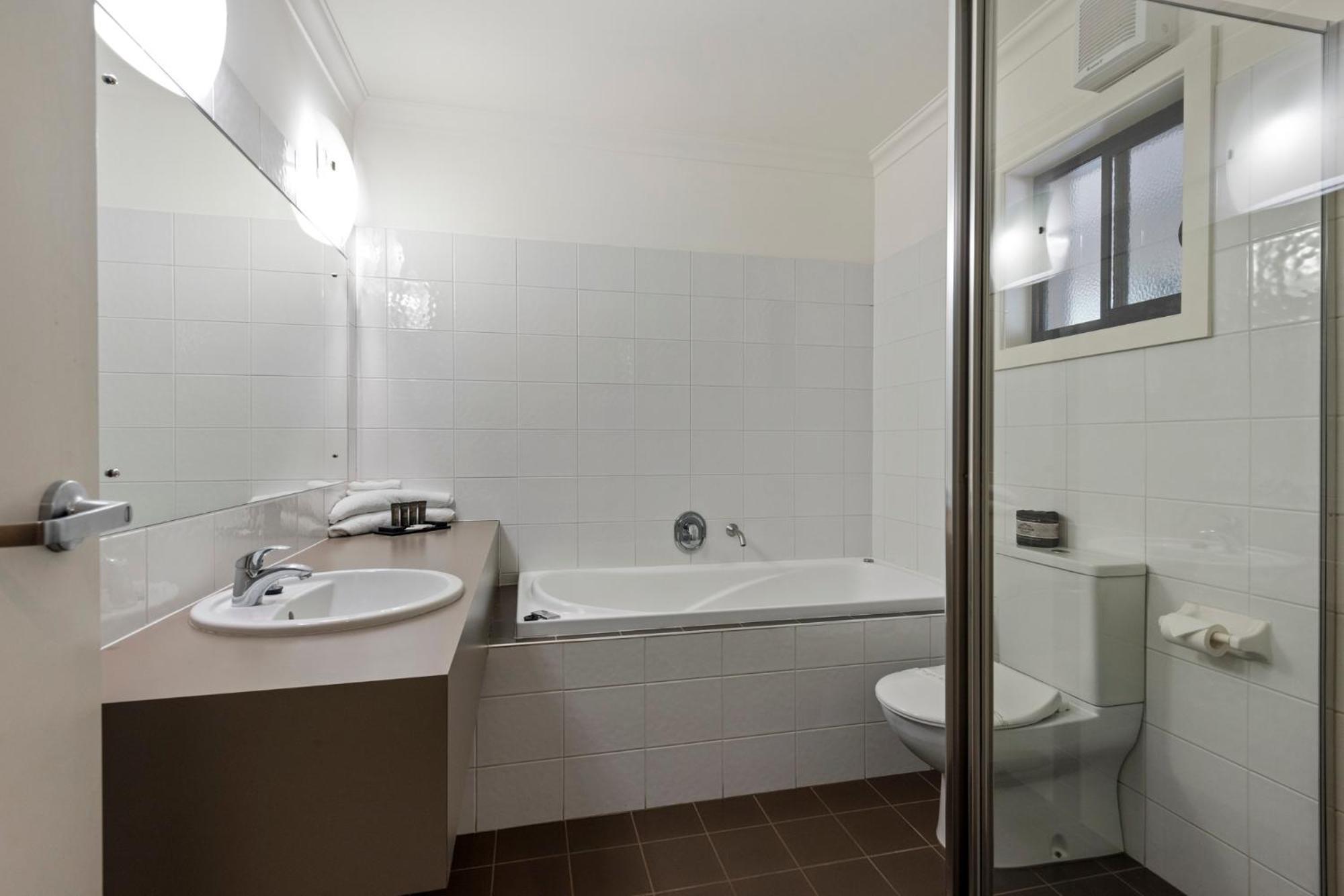 Springs Mittagong Hotel ภายนอก รูปภาพ
